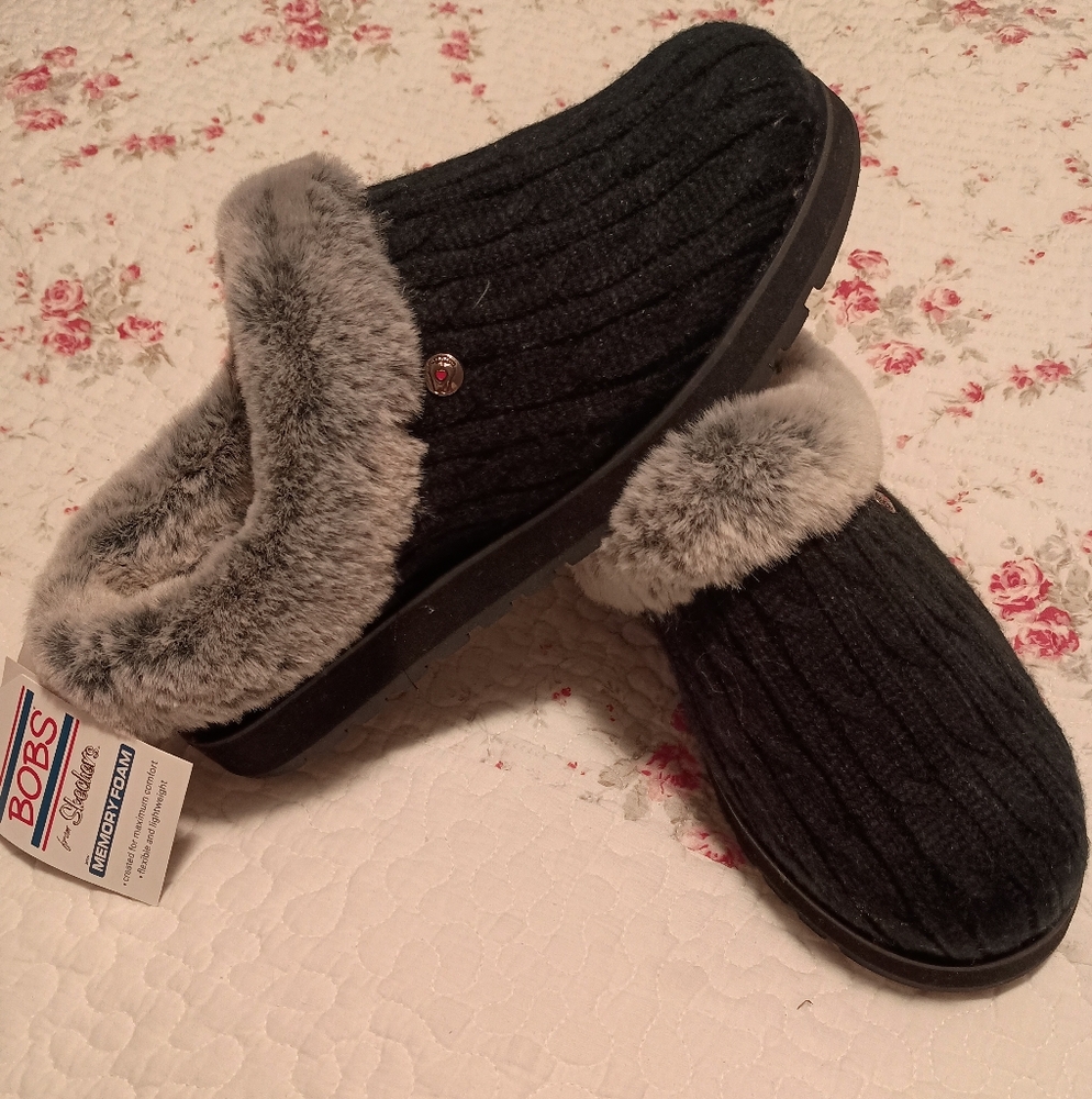 Skechers Black and Gray Cozy Slippers, NWT. Size 8